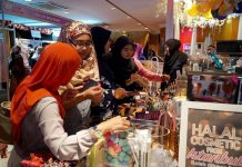 Thousands flock to Letop Lebaran