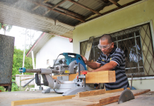 Taking up woodworking in prison, this former inmate built his own carpentry business