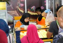 From banker to baker: Suria Egg Tart