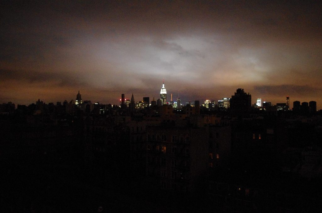 Hurricane_Sandy_Blackout_New_York_Skyline