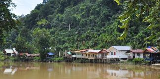 Unwinding along Pandaruan river: Belais & Buda-Buda’s Chalets