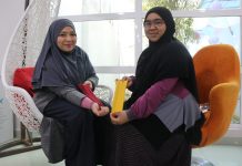 UTB student makes $5,000 an event selling socks