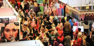 20,000 Flock to Letop Lebaran’s First Day