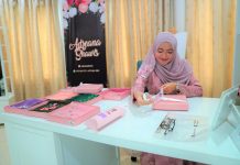 Meet the 12-year-old that runs her own headscarves business