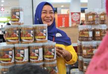 The single mother hoping to supply Bruneian delicacies to supermarkets: Umi Ka CT