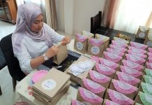 Creating door gifts as low as a dollar