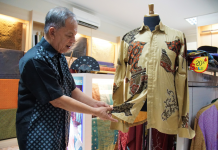 Brunei’s last batik producer earns Japan’s Good Design Award