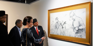 Acclaimed artist Huifong Ng showcasing potraitures of His Majesty at BSB waterfront