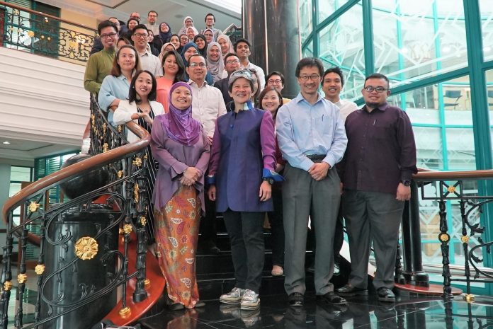 090218AW-yayasansocialenterprise (3)
