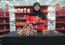 Hua Ho Manggis hosts locally produced product fair