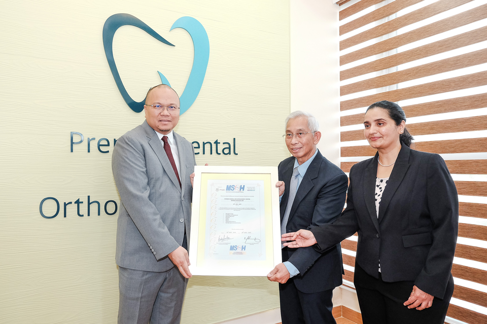 Premier first dental clinic in Brunei to receive MSQH accreditation