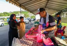 Gerai Ramadhan Temburong fetes 32 vendors Gerai Ramadhan Temburong