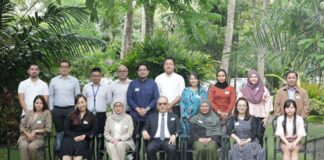 DARe’s Elevate helps established businesses unlock new growth Group picture of businesses from DARe's Elevate third cohort with DARe's management