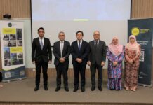 DARe launches Proudly Brunei Business Awards DARe board members posing for a group photo at PBBA's launch.