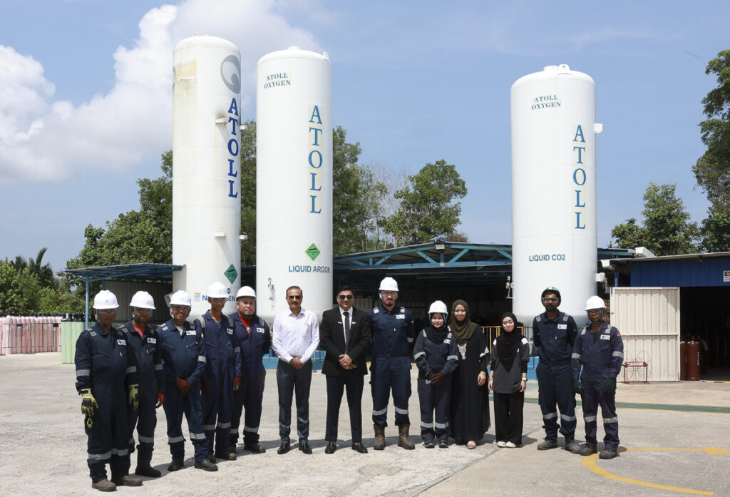 Atoll founder Ankit (seventh from left) and Technical Director Rajendrasinh (sixth from left) at the company’s industrial gas production facility in Kuala Belait.